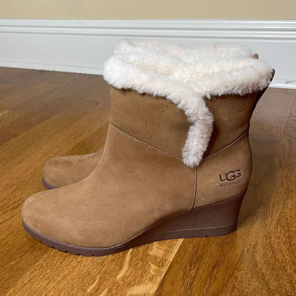 Ugg Devorah Wedge Ankle Boot - image 4